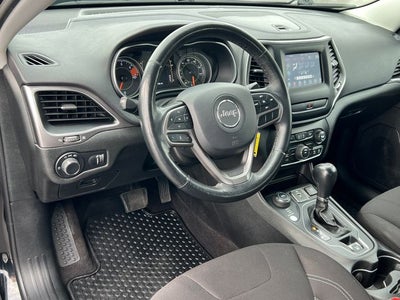 2019 Jeep Cherokee Sport