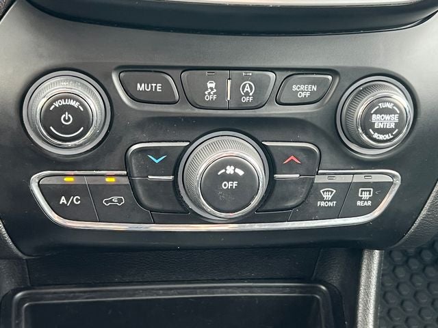 2019 Jeep Cherokee Sport