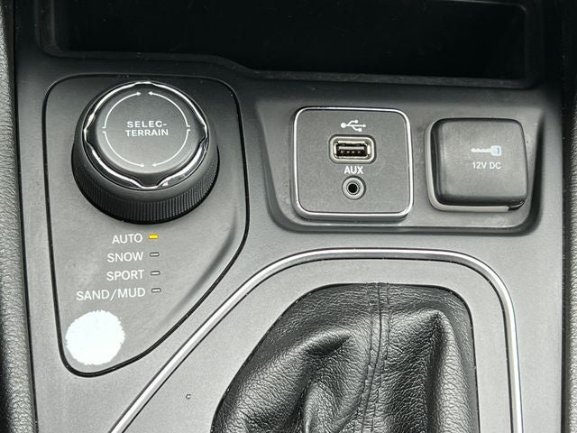 2019 Jeep Cherokee Sport