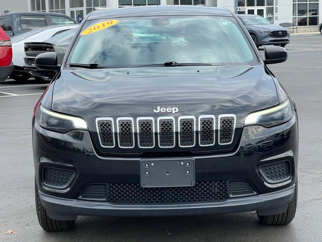 2019 Jeep Cherokee Sport