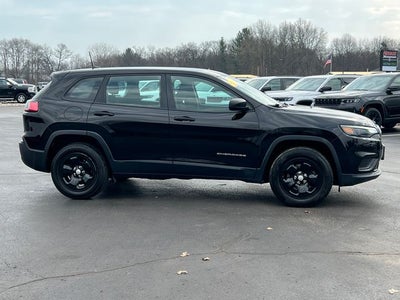 2019 Jeep Cherokee Sport