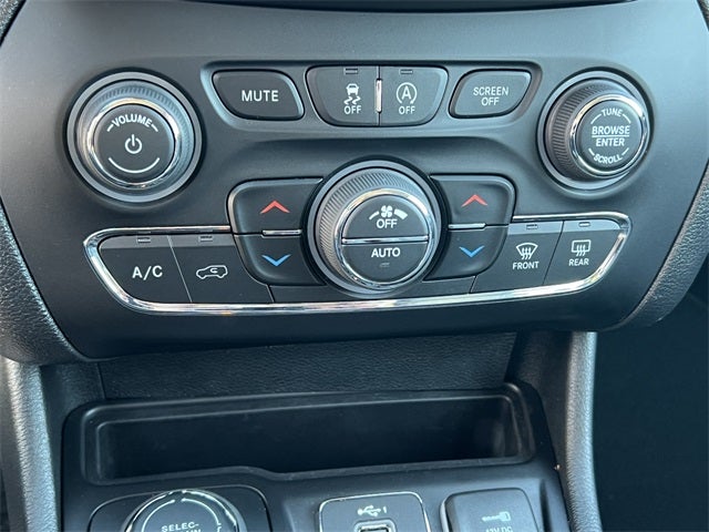 2021 Jeep Cherokee Latitude Lux 4X4