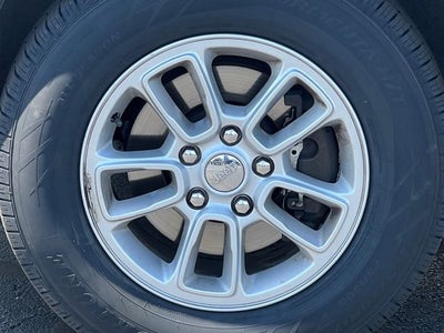 2019 Jeep Grand Cherokee Laredo E 4x4