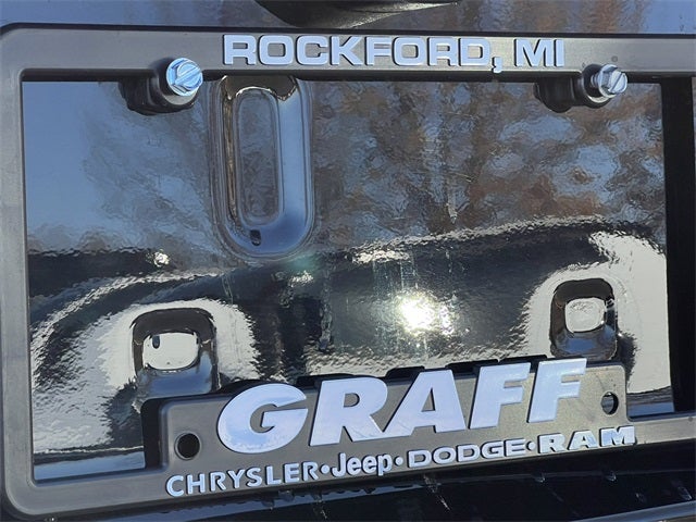 2021 Jeep Grand Cherokee Laredo E 4x4