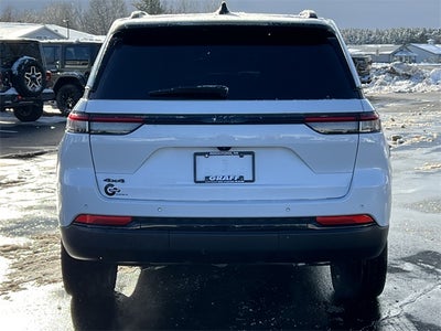 2023 Jeep Grand Cherokee Altitude 4x4