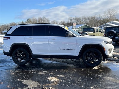 2023 Jeep Grand Cherokee Altitude 4x4