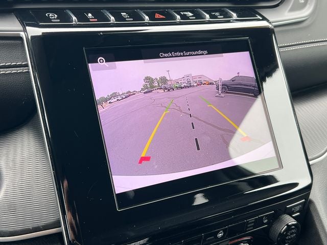 2023 Jeep Grand Cherokee Laredo 4x4