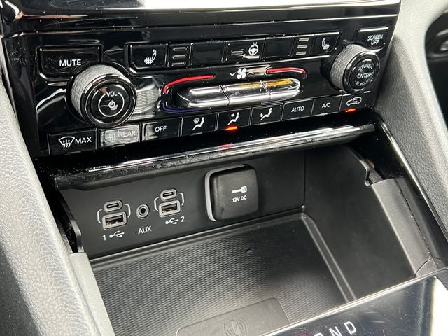 2023 Jeep Grand Cherokee Laredo 4x4