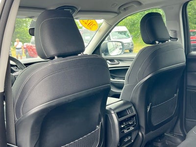 2023 Jeep Grand Cherokee Laredo 4x4
