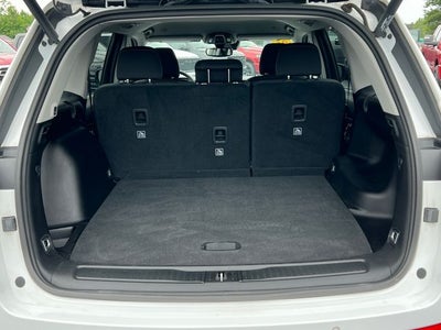 2023 Jeep Grand Cherokee Laredo 4x4