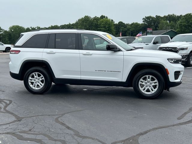 2023 Jeep Grand Cherokee Laredo 4x4