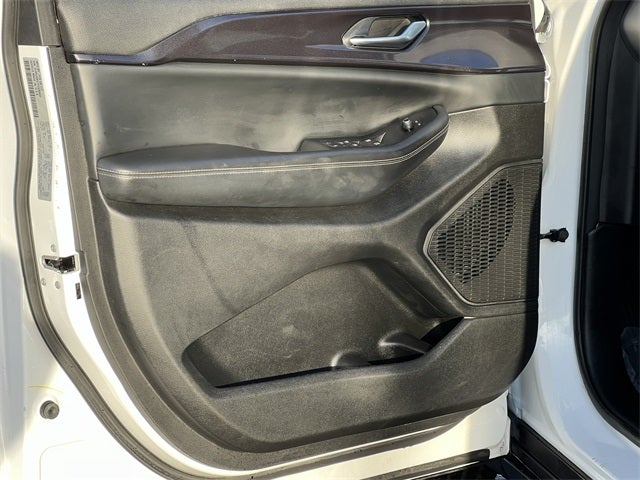 2023 Jeep Grand Cherokee Laredo 4x4