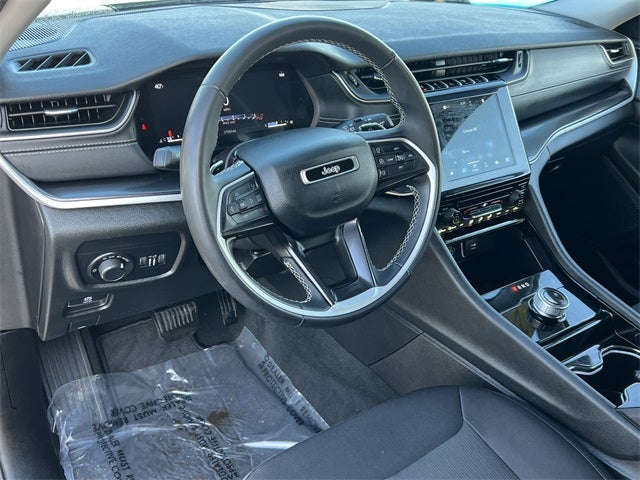 2023 Jeep Grand Cherokee Laredo 4x4