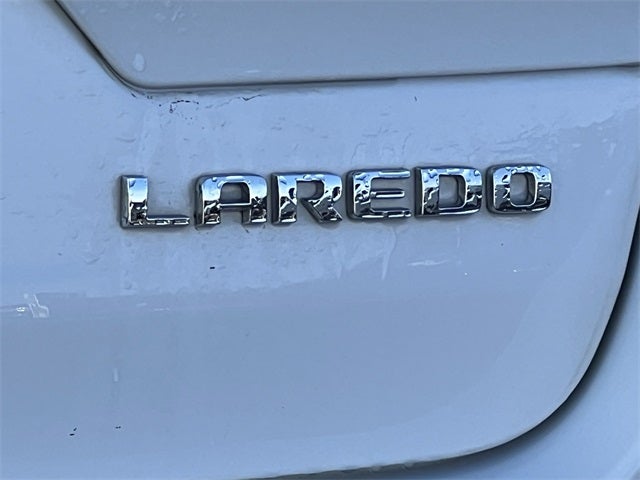 2023 Jeep Grand Cherokee Laredo 4x4