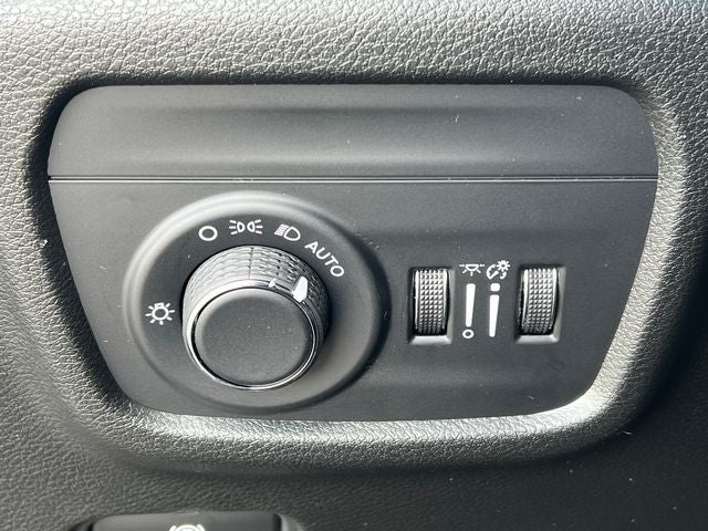 2026 Jeep Grand Cherokee GRAND CHEROKEE LAREDO X 4X4