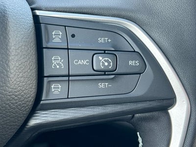 2026 Jeep Grand Cherokee GRAND CHEROKEE LAREDO X 4X4