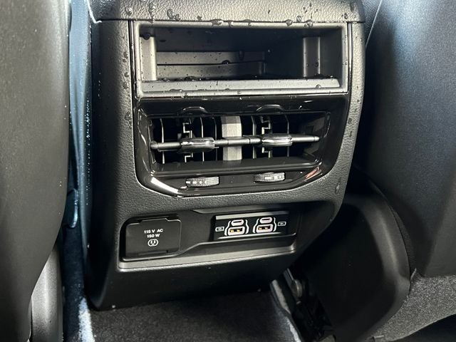 2026 Jeep Grand Cherokee GRAND CHEROKEE LAREDO X 4X4