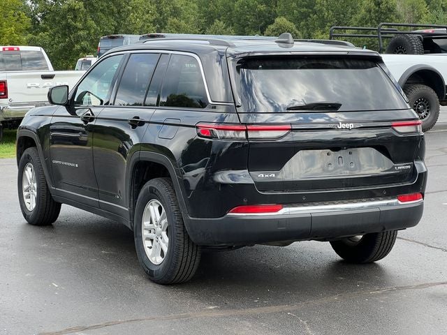 2023 Jeep Grand Cherokee Laredo 4x4
