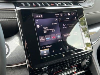 2023 Jeep Grand Cherokee Laredo 4x4