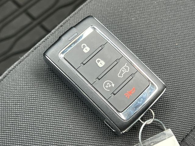 2023 Jeep Grand Cherokee Laredo 4x4