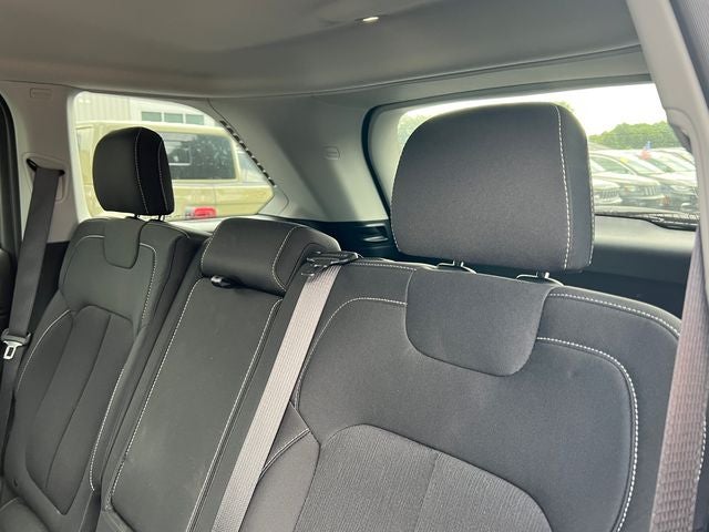 2023 Jeep Grand Cherokee Laredo 4x4