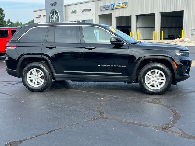2023 Jeep Grand Cherokee Laredo 4x4