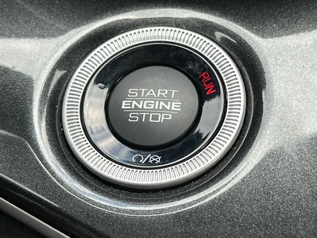 2023 Jeep Grand Cherokee Laredo 4x4