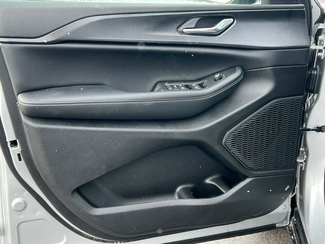 2026 Jeep Grand Cherokee GRAND CHEROKEE LAREDO X 4X4