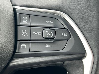 2026 Jeep Grand Cherokee GRAND CHEROKEE LAREDO X 4X4