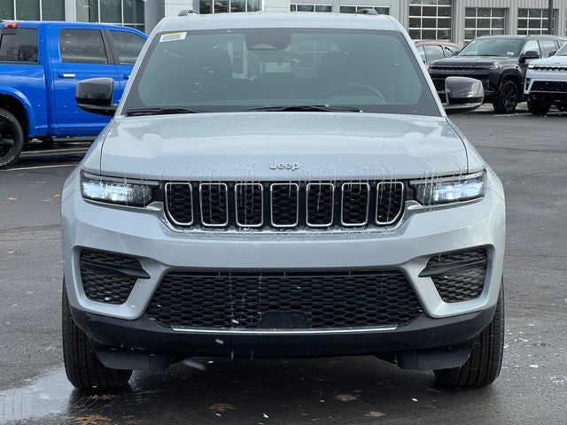 2026 Jeep Grand Cherokee GRAND CHEROKEE LAREDO X 4X4