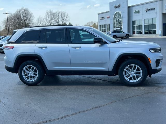 2026 Jeep Grand Cherokee GRAND CHEROKEE LAREDO X 4X4