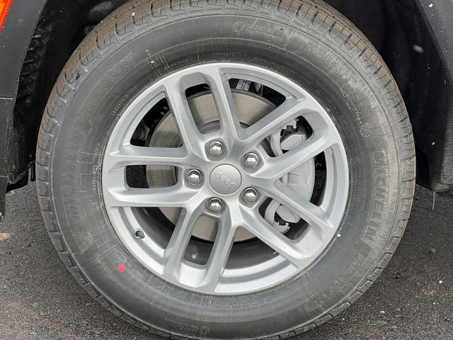 2026 Jeep Grand Cherokee GRAND CHEROKEE LAREDO X 4X4