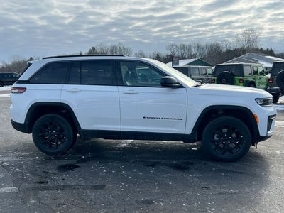 2026 Jeep Grand Cherokee GRAND CHEROKEE LAREDO ALTITUDE 4X4