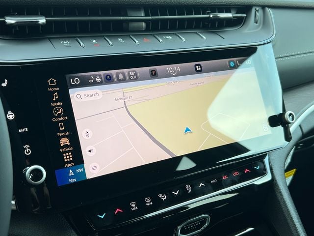 2027 Jeep Grand Cherokee Laredo Altitude