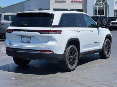 2026 Jeep Grand Cherokee GRAND CHEROKEE LAREDO ALTITUDE 4X4