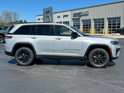 2026 Jeep Grand Cherokee GRAND CHEROKEE LAREDO ALTITUDE 4X4