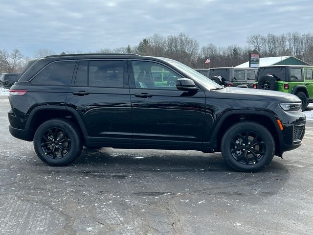 2026 Jeep Grand Cherokee GRAND CHEROKEE LAREDO ALTITUDE 4X4