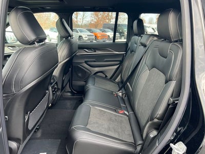 2026 Jeep Grand Cherokee GRAND CHEROKEE LAREDO ALTITUDE 4X4