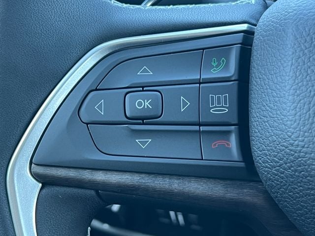 2027 Jeep Grand Cherokee GRAND CHEROKEE LAREDO ALTITUDE 4X4