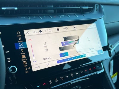 2027 Jeep Grand Cherokee GRAND CHEROKEE LAREDO ALTITUDE 4X4