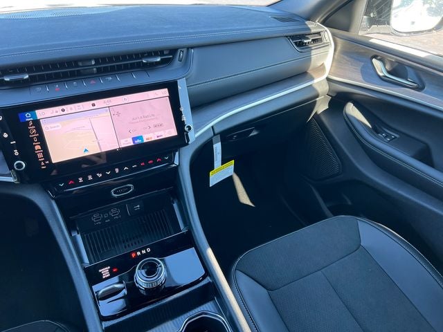 2027 Jeep Grand Cherokee GRAND CHEROKEE LAREDO ALTITUDE 4X4