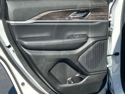 2027 Jeep Grand Cherokee GRAND CHEROKEE LAREDO ALTITUDE 4X4