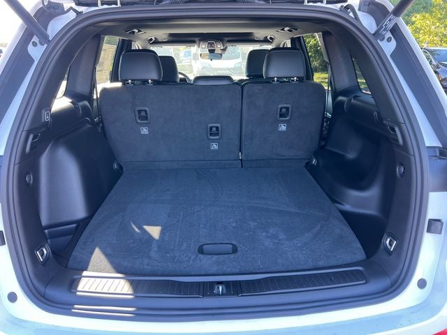 2027 Jeep Grand Cherokee GRAND CHEROKEE LAREDO ALTITUDE 4X4