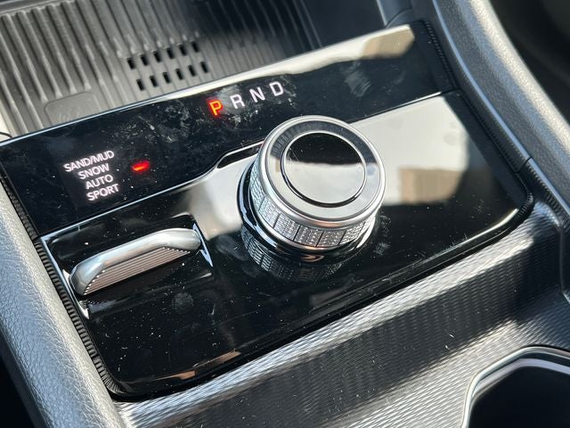 2027 Jeep Grand Cherokee Laredo Altitude