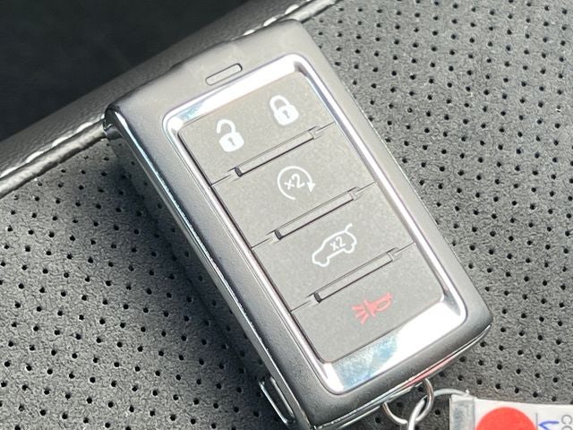 2027 Jeep Grand Cherokee Laredo Altitude