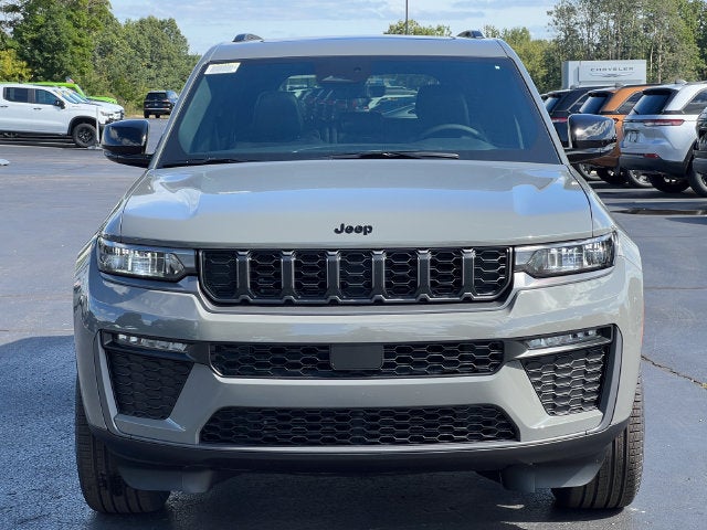 2027 Jeep Grand Cherokee GRAND CHEROKEE LIMITED 4X4
