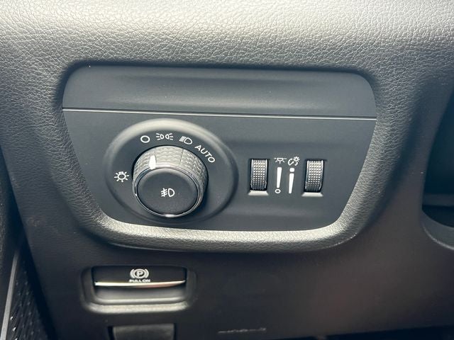 2027 Jeep Grand Cherokee Limited Reserve
