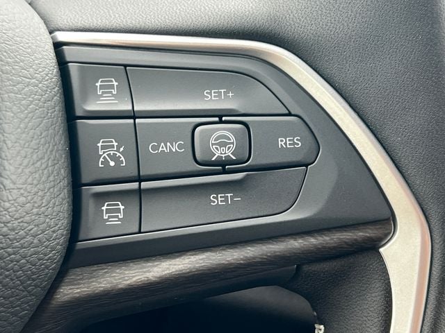 2027 Jeep Grand Cherokee Limited Reserve