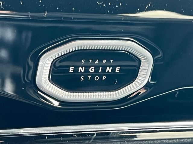 2027 Jeep Grand Cherokee Limited Reserve