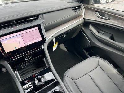 2027 Jeep Grand Cherokee Limited Reserve